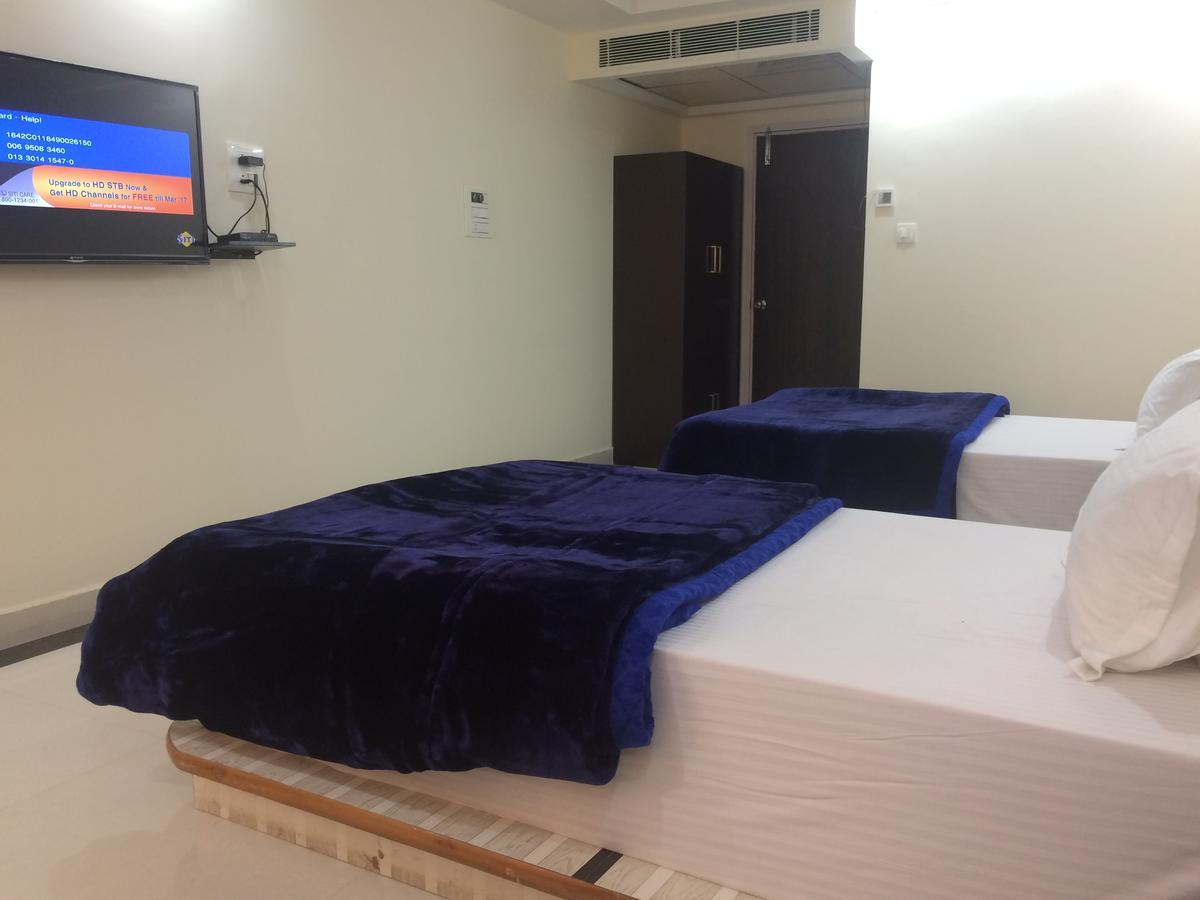 Hotel Platinum Plaza Rohtak Kültér fotó