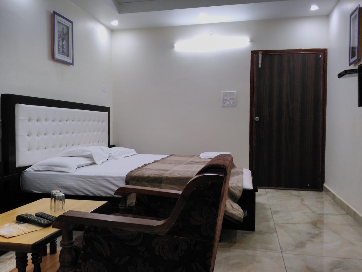 Hotel Platinum Plaza Rohtak Kültér fotó